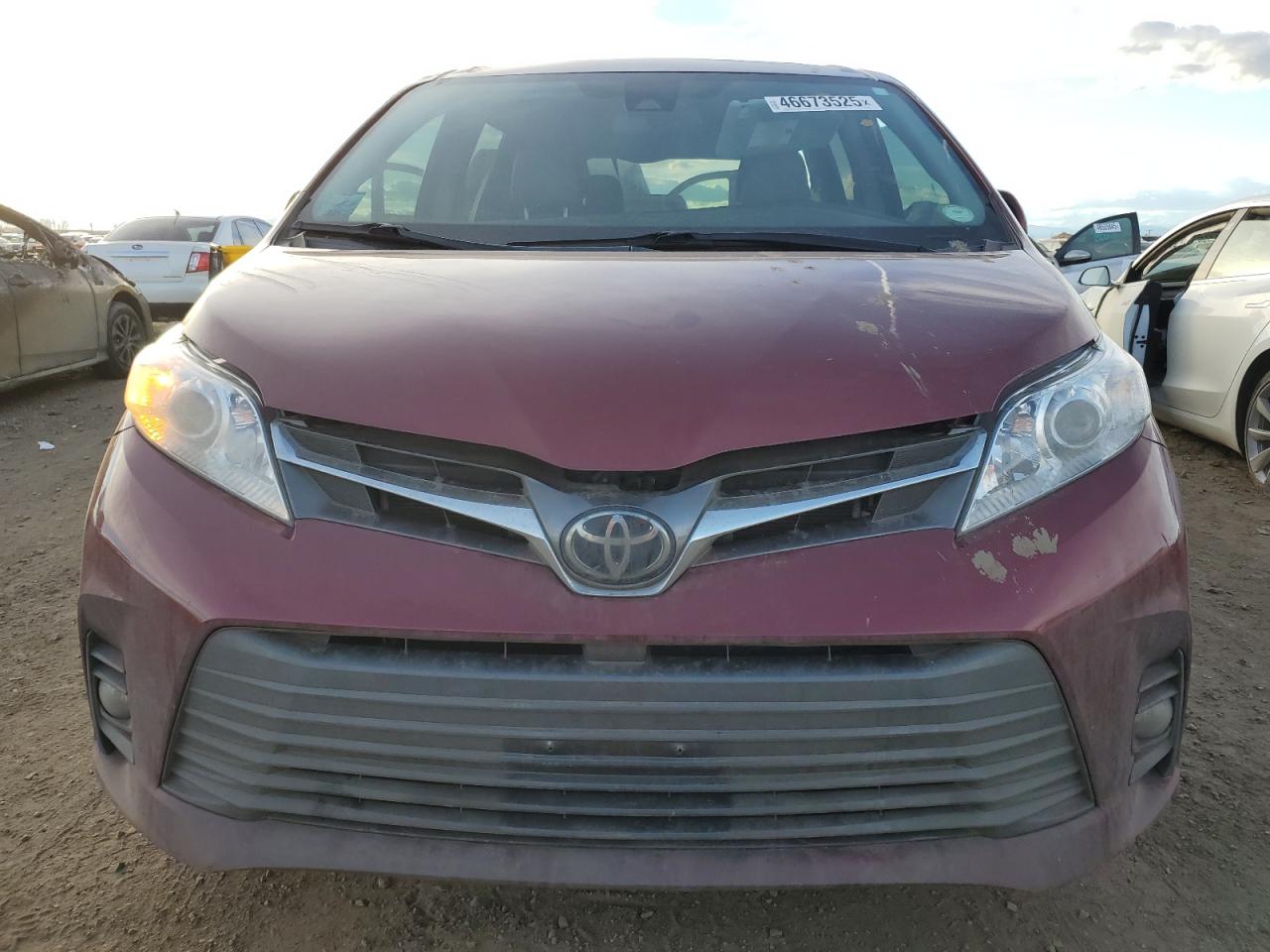 2020 Toyota Sienna - Image 5