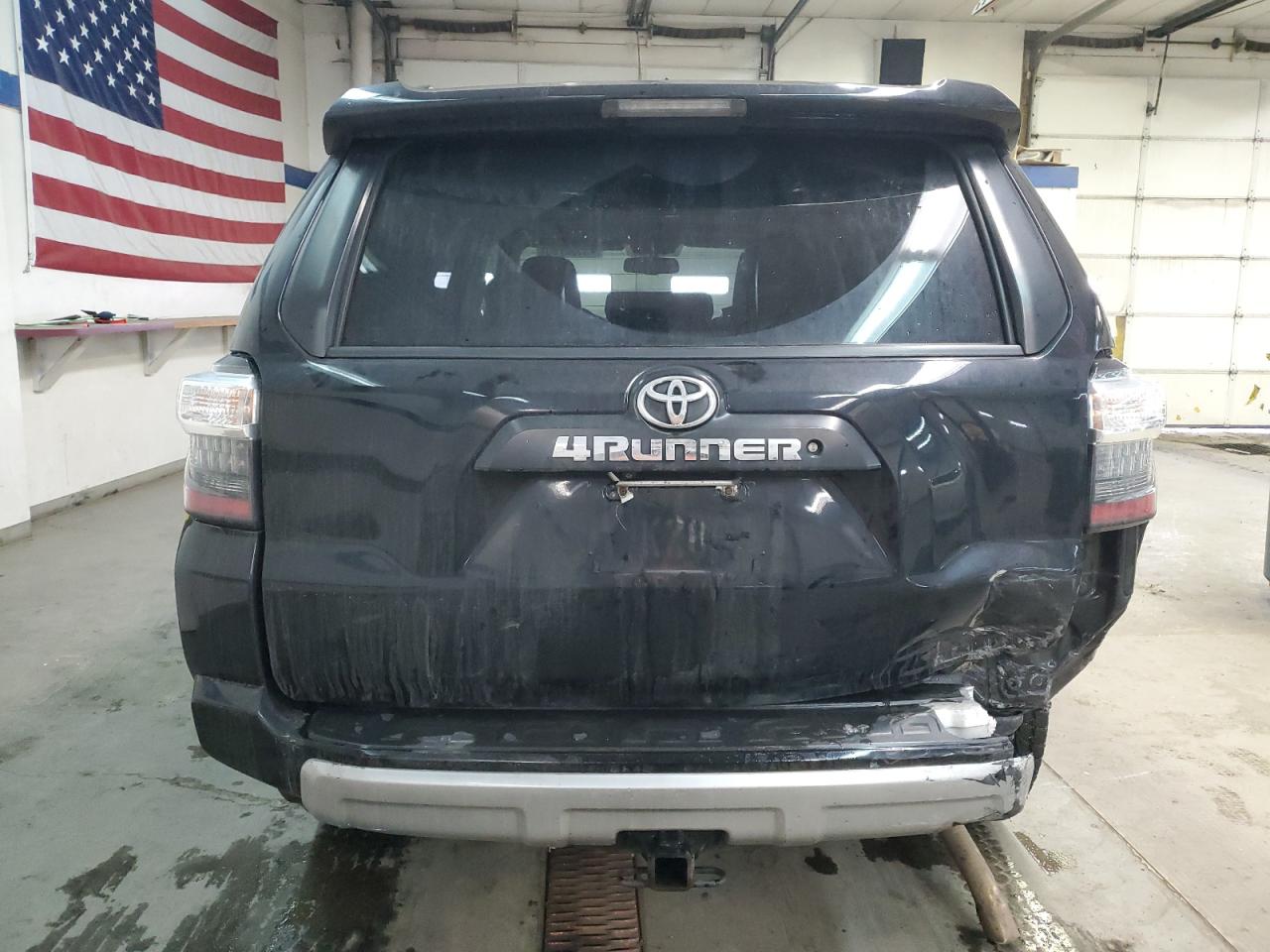 2015 Toyota 4Runner - Image 6