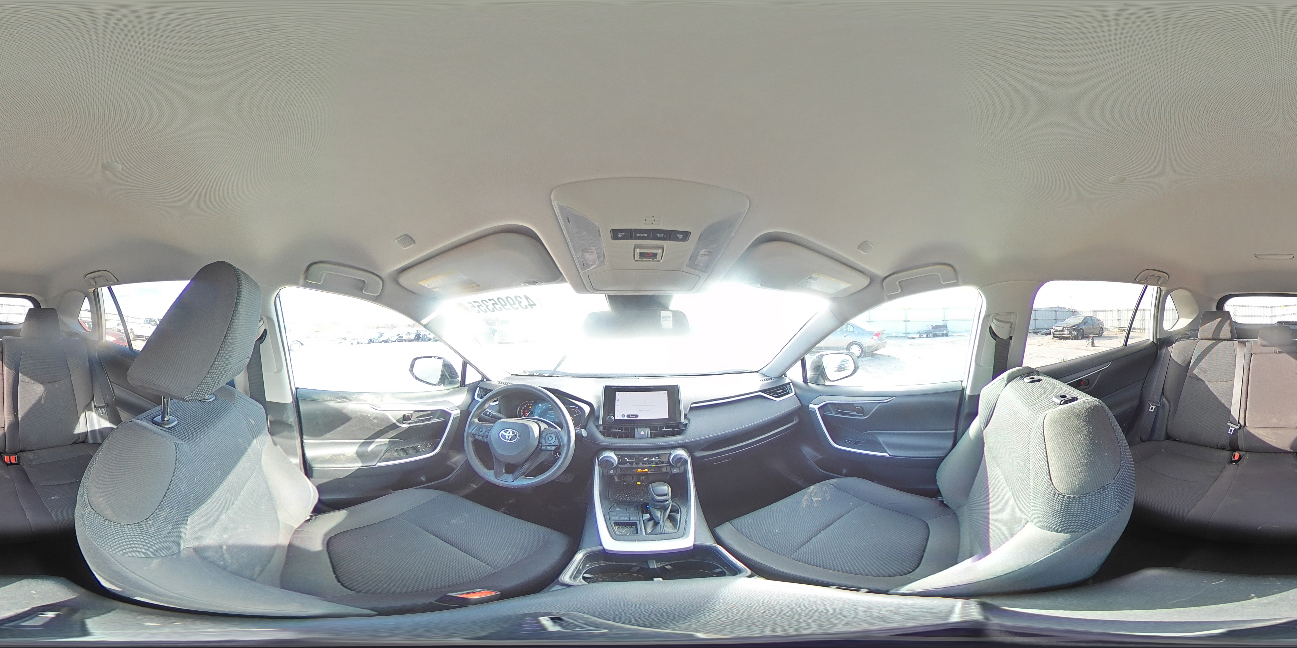 2023 Toyota RAV 4 - Image 13