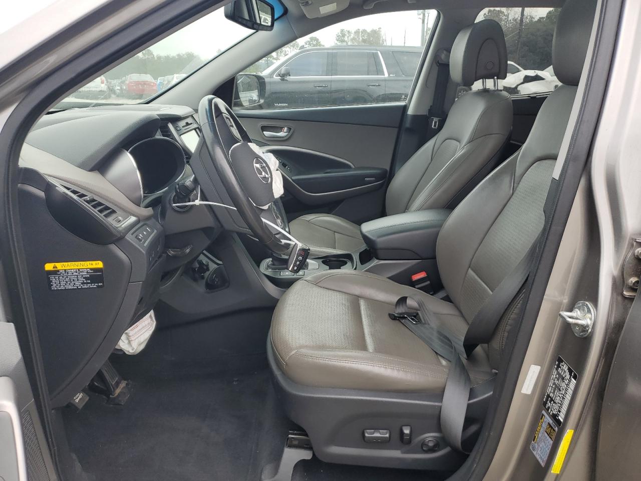 2015 Hyundai Santa Fe - Image 7