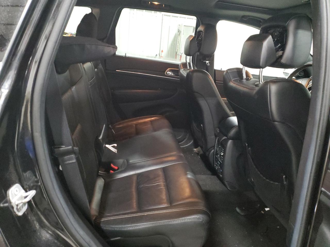 2014 Jeep Grand Cherokee - Image 11