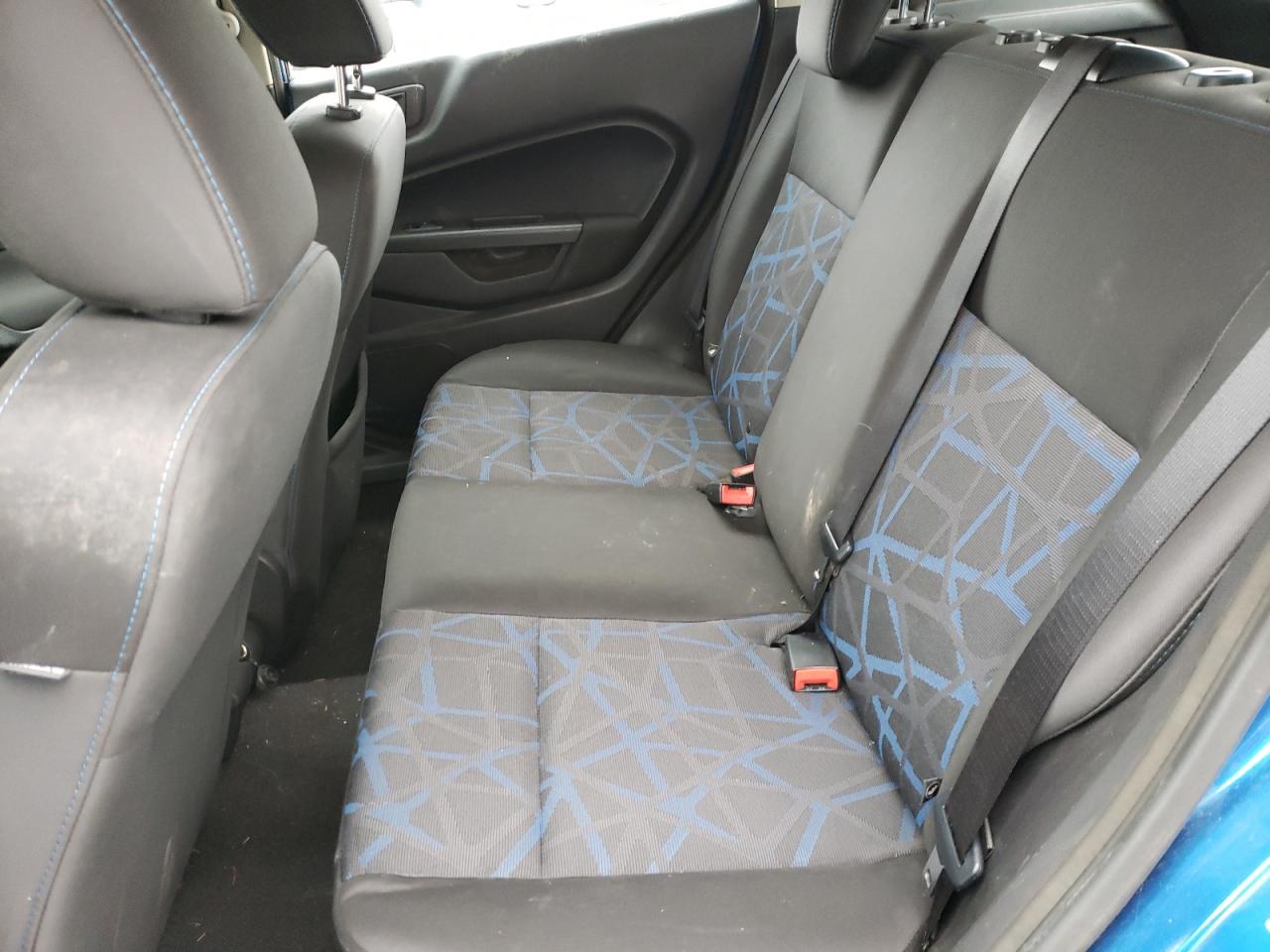 2011 Ford Fiesta - Image 10
