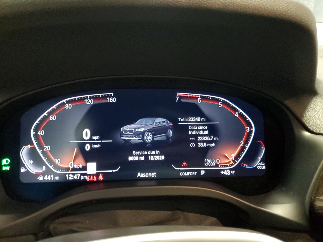 2024 BMW X4 - Image 9