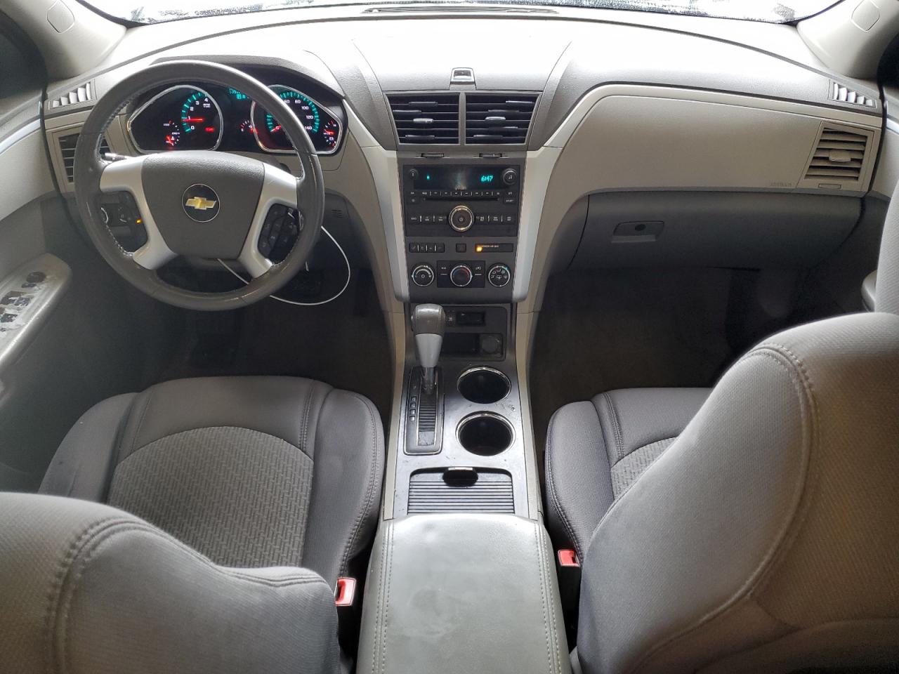 2011 Chevrolet Traverse - Image 8