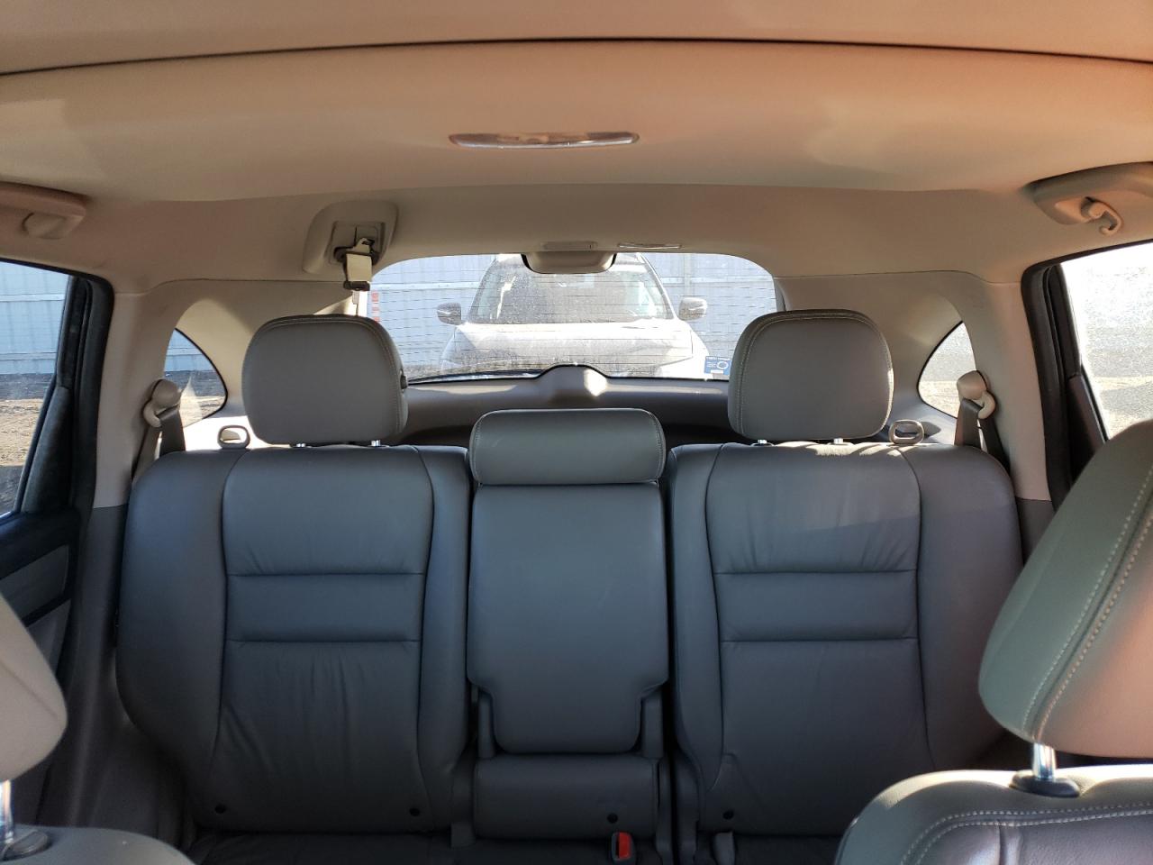 2010 Honda CR-V - Image 10