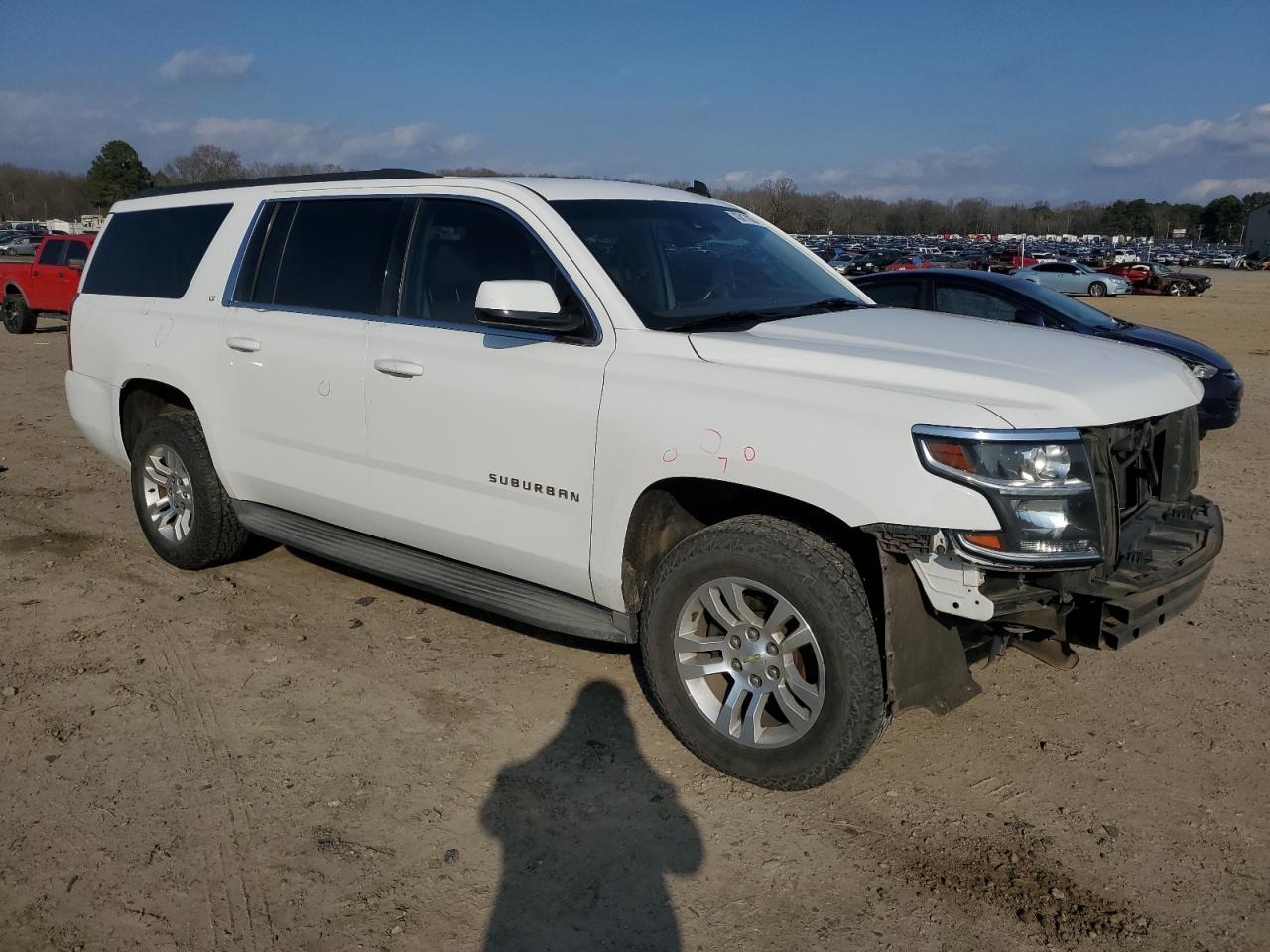 2015 Chevrolet Suburban - Image 4