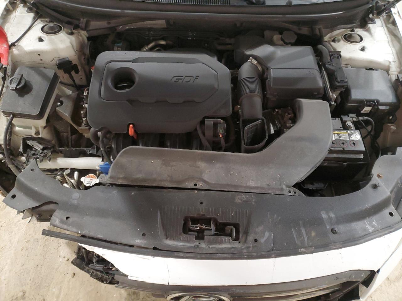 2015 Hyundai Sonata - Image 12