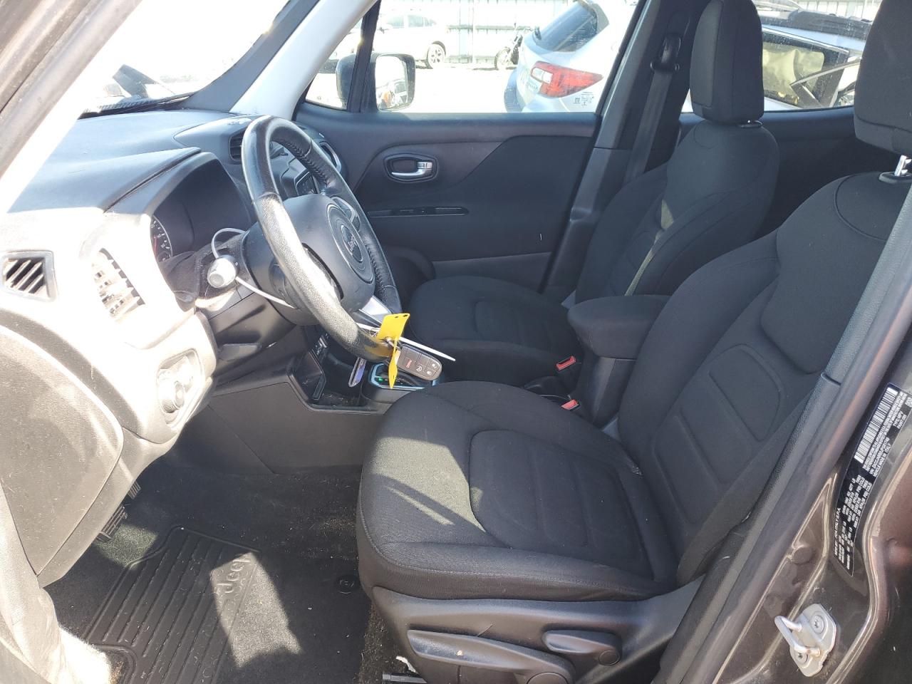 2018 Jeep Renegade - Image 7