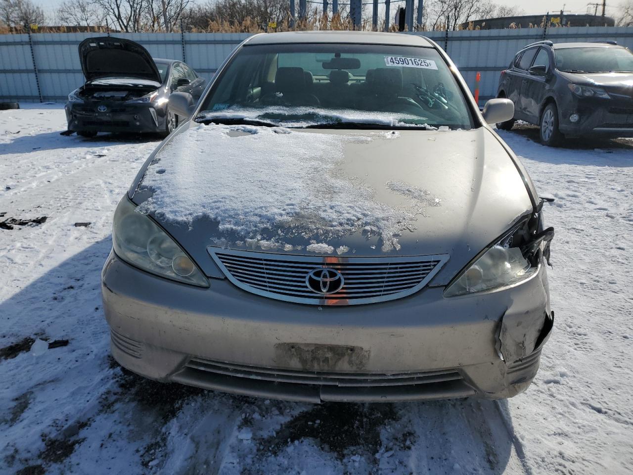 2005 Toyota Camry - Image 5