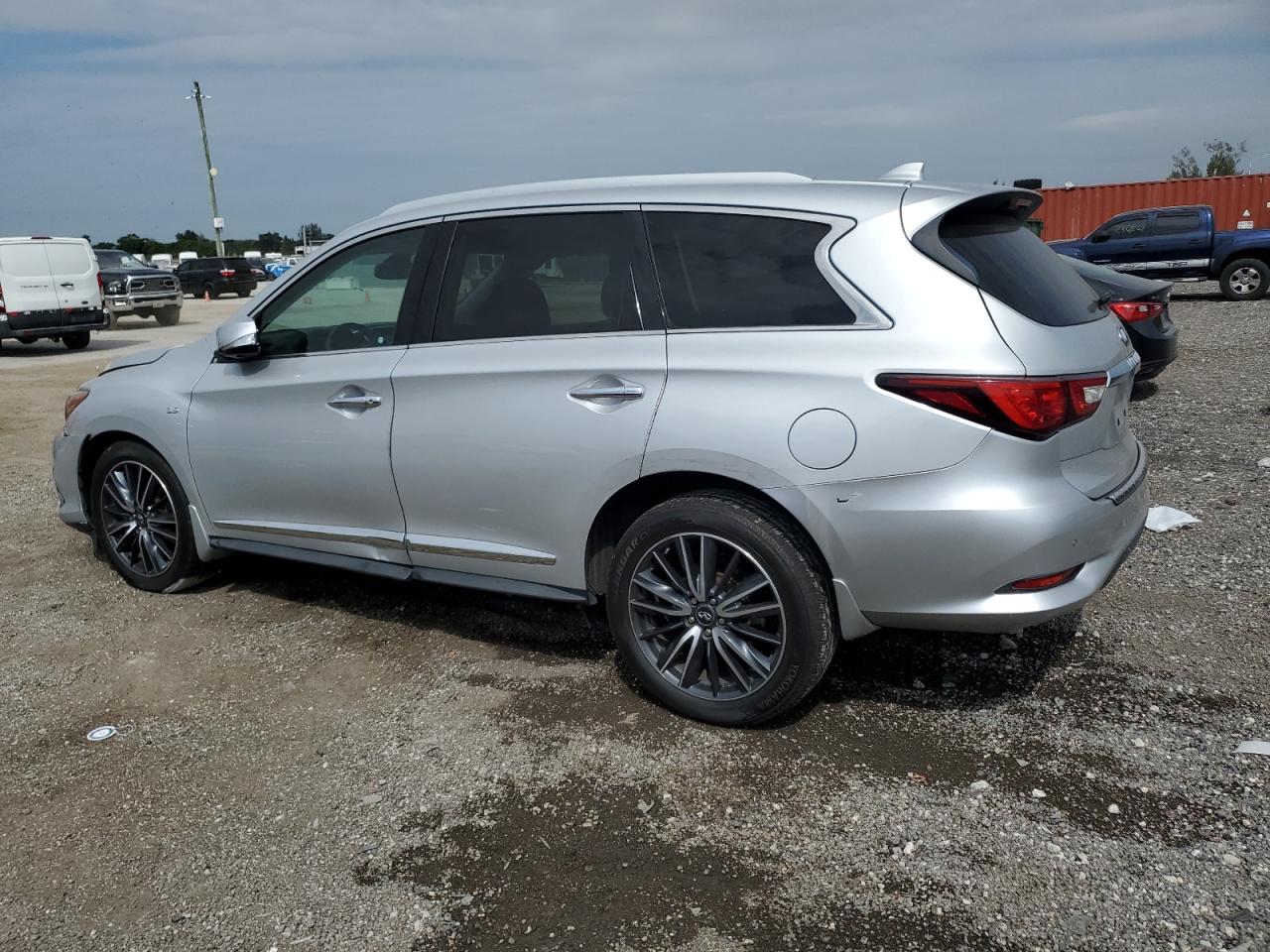 2018 Infiniti QX60 - Image 2