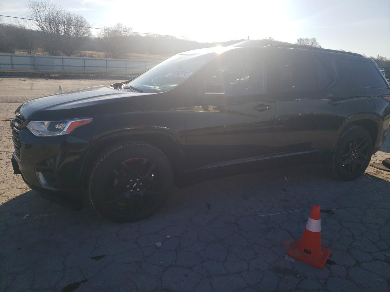 1GNEVJKW4JJ111281 CHEVROLET TRAVERSE 2018