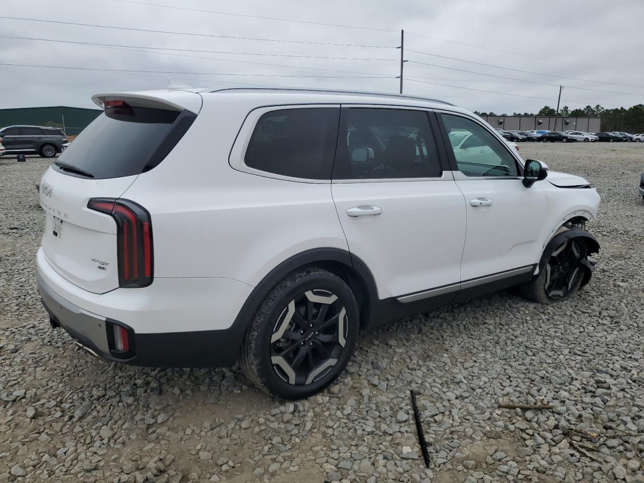 2023 Kia Telluride - Image 3