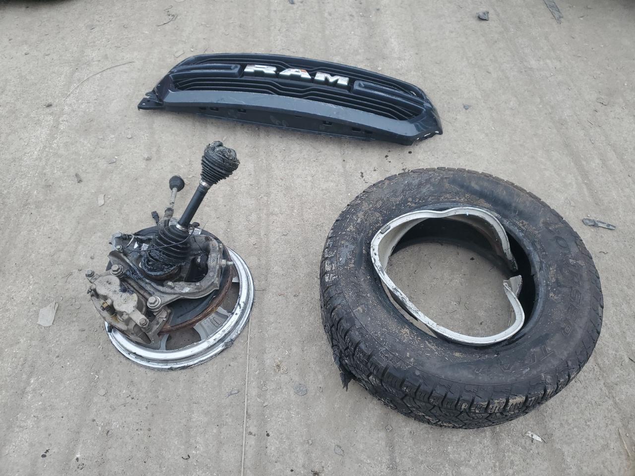 2019 RAM 1500 - Image 14