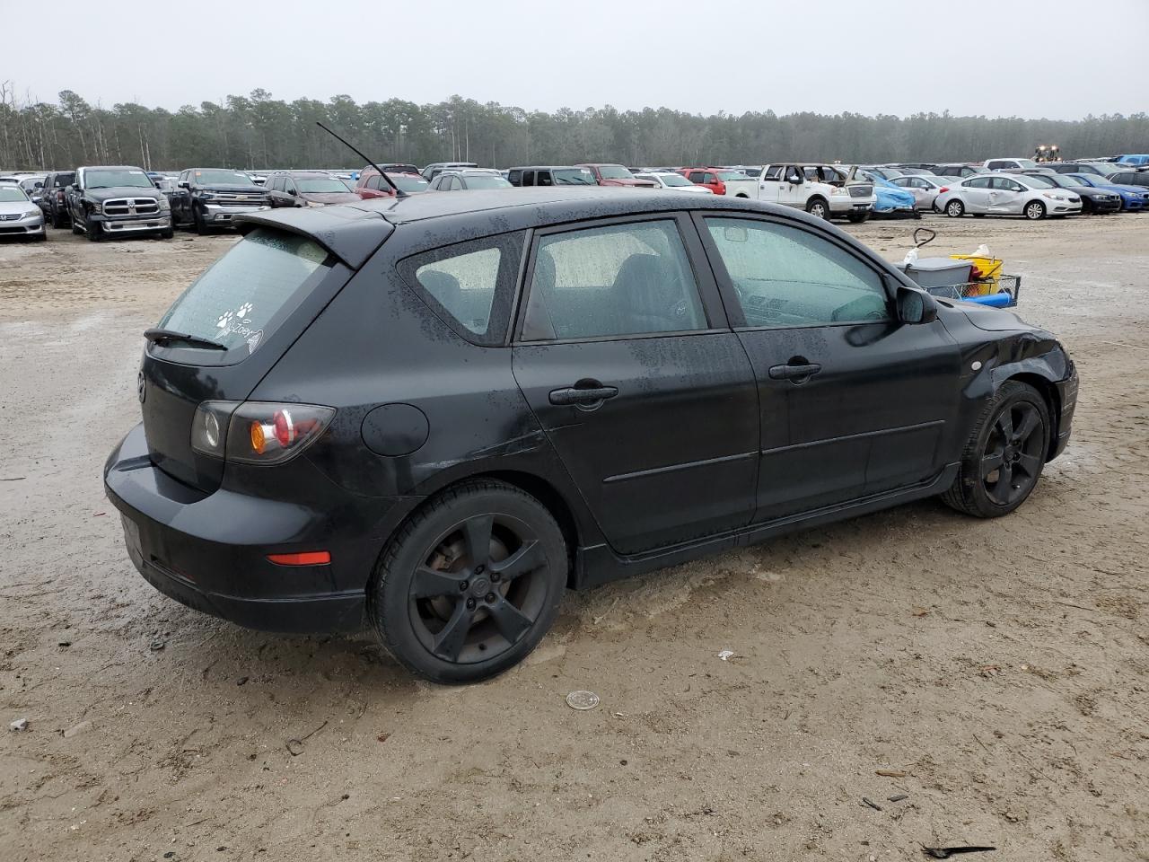 2005 Mazda 3 - Image 3