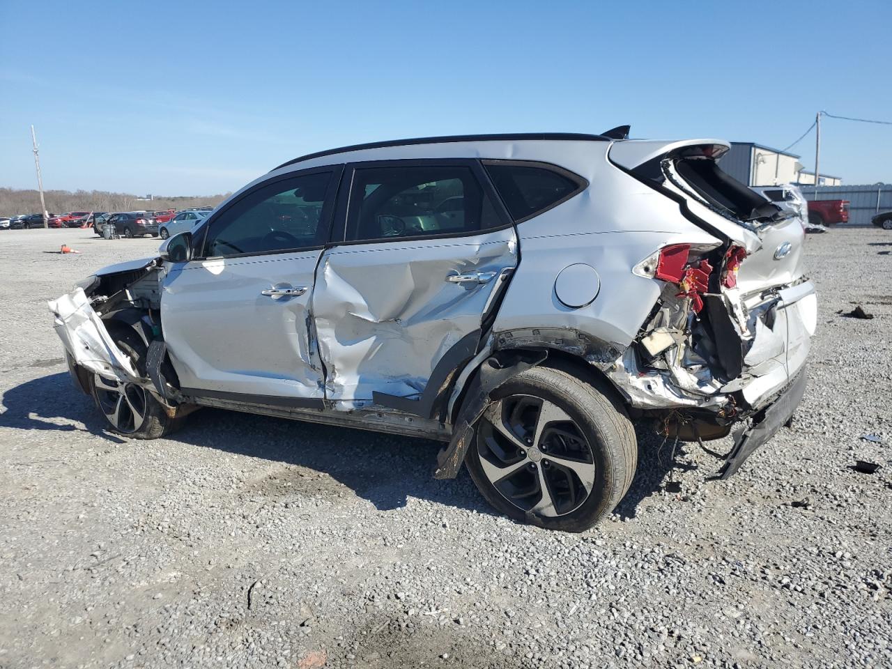 2016 Hyundai Tucson - Image 2