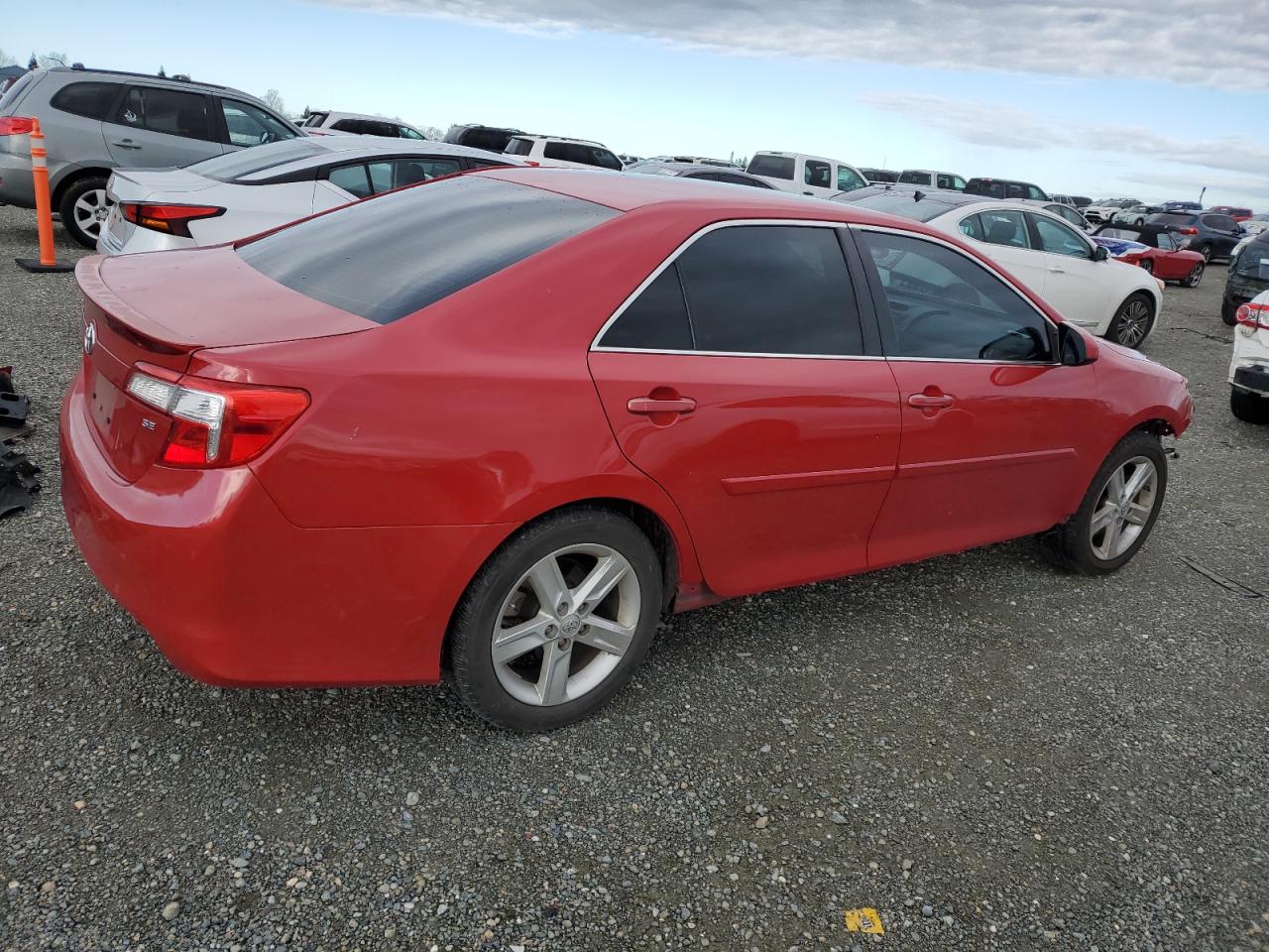 2014 Toyota Camry - Image 3