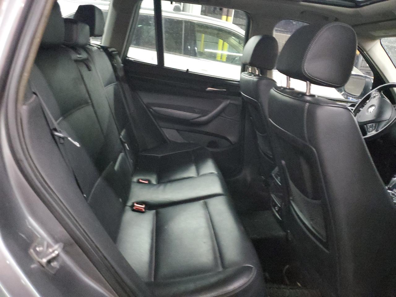 2011 BMW X3 - Image 10