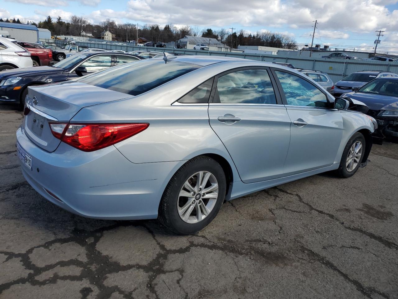 2013 Hyundai Sonata - Image 3
