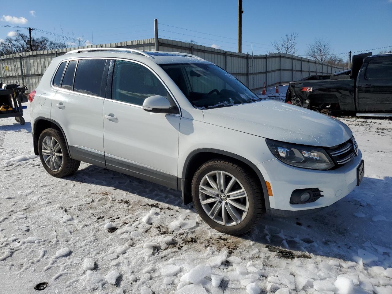 2016 Volkswagen Tiguan - Image 4