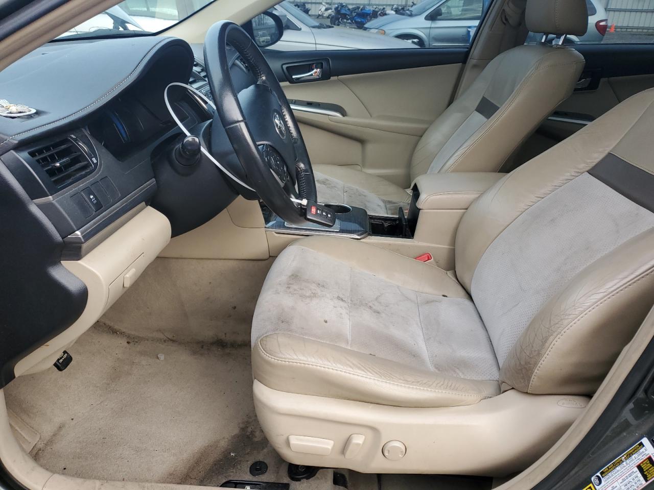 2012 Toyota Camry - Image 7