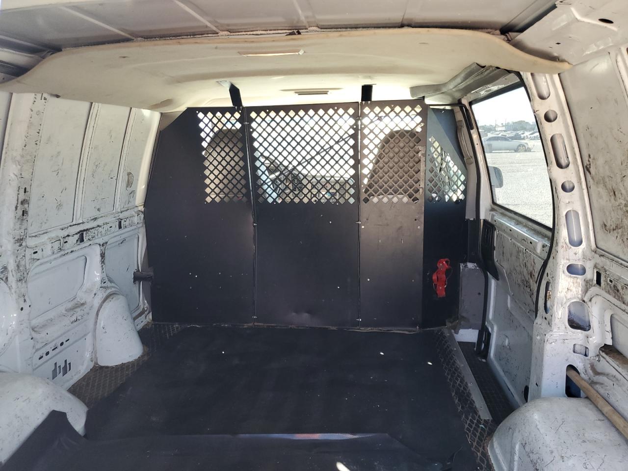 2005 Chevrolet Astro - Image 10