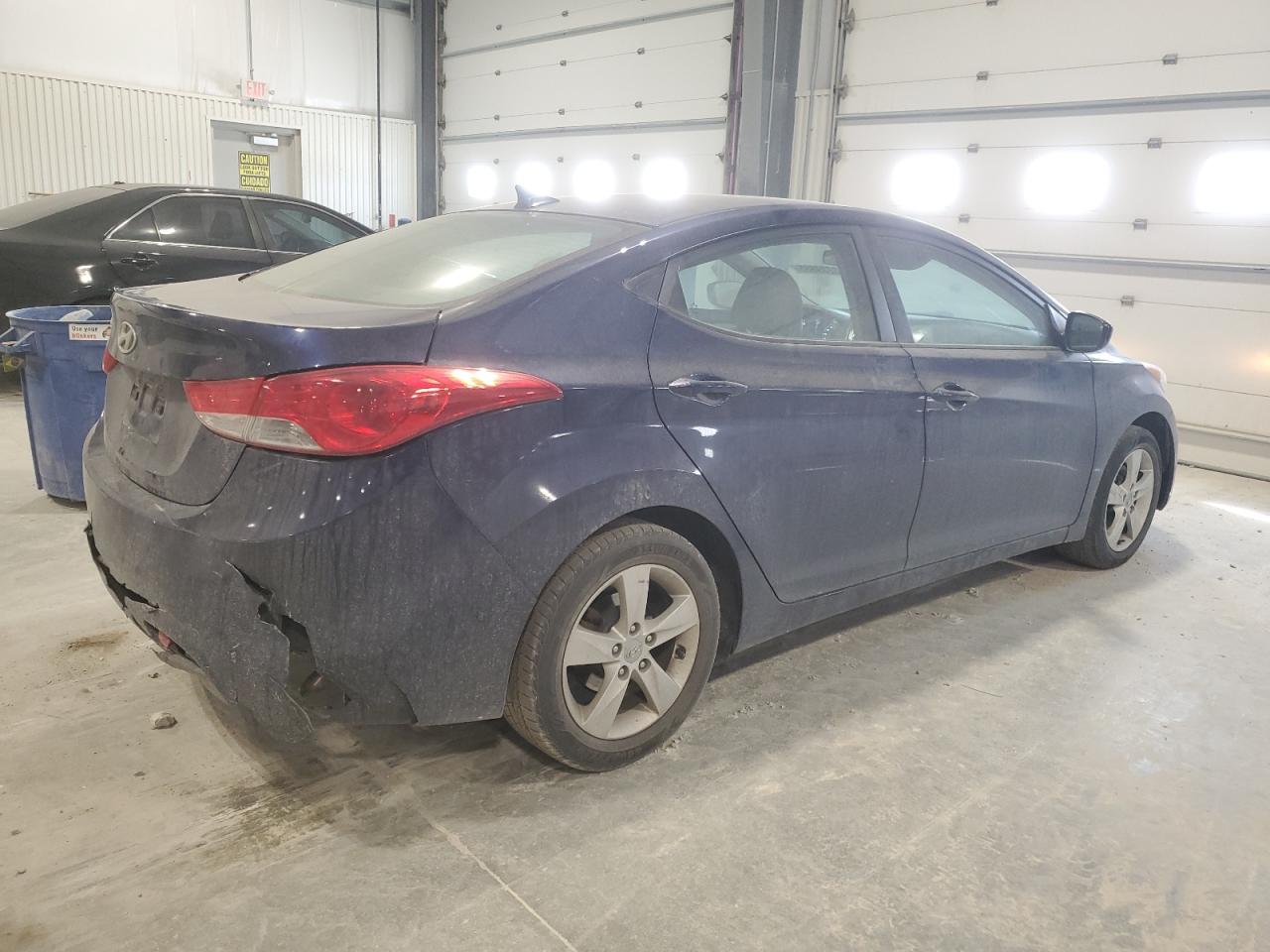 2011 Hyundai Elantra - Image 3