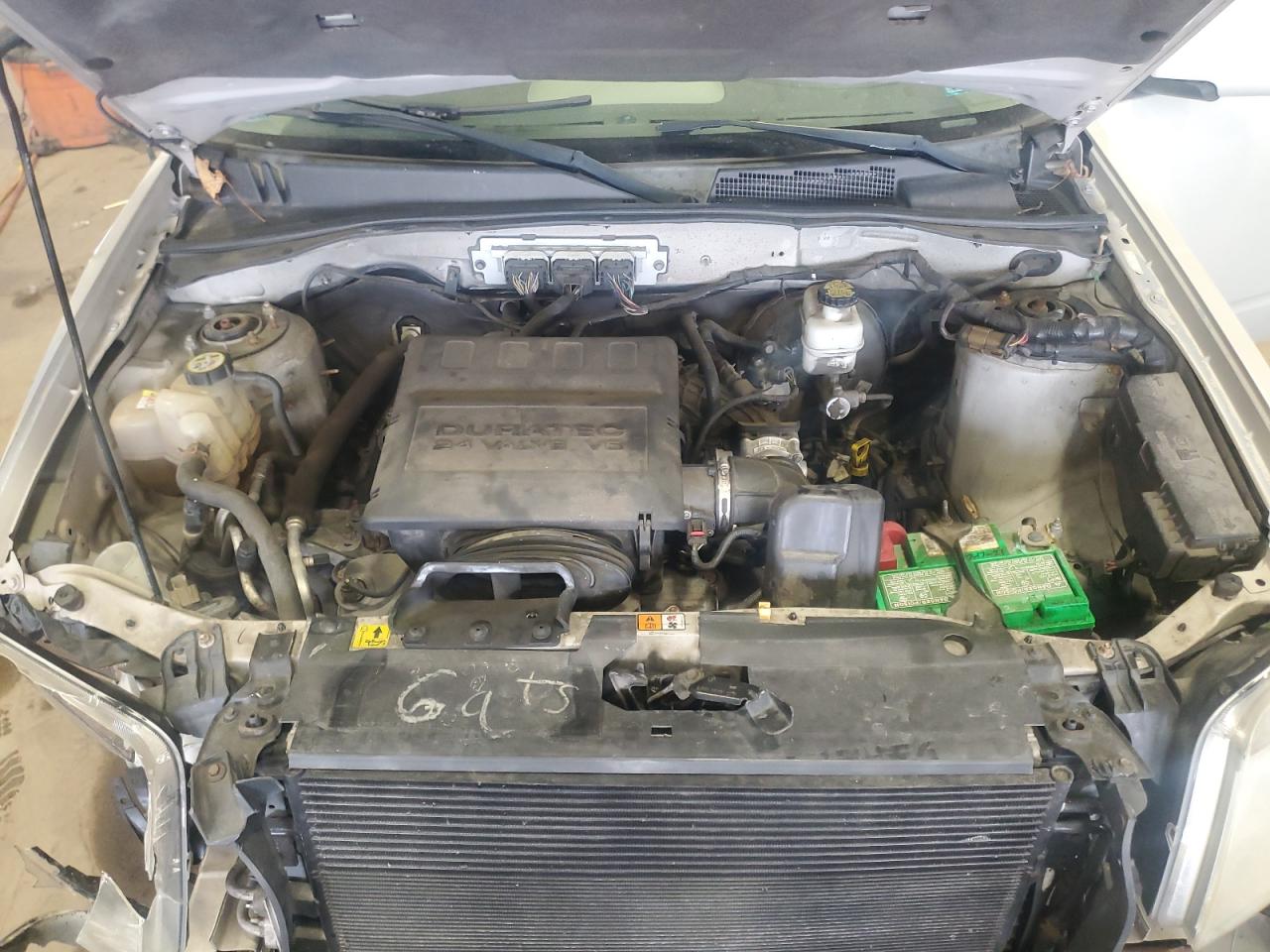 2009 Mercury Mariner - Image 12