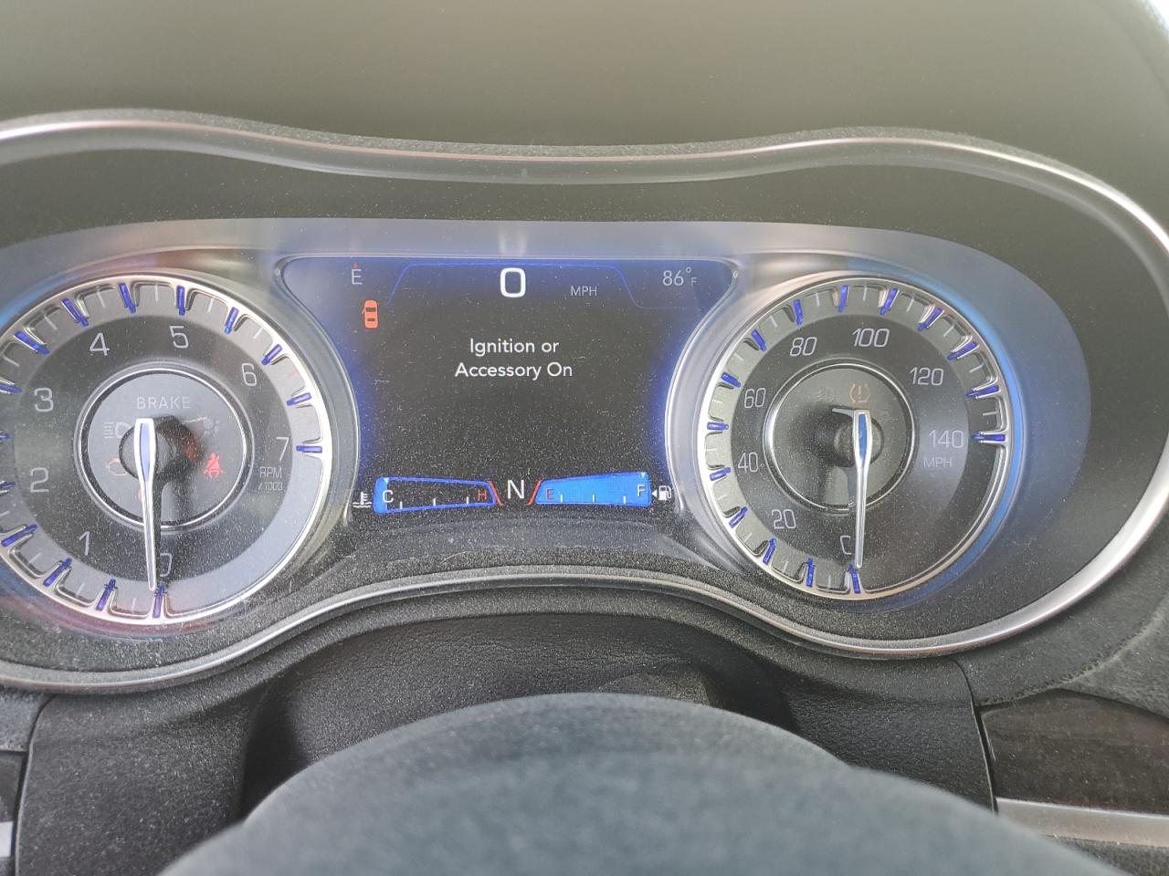 2019 Chrysler 300 - Image 9
