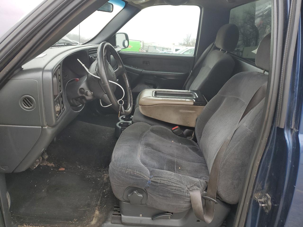 2002 Chevrolet Silverado - Image 7