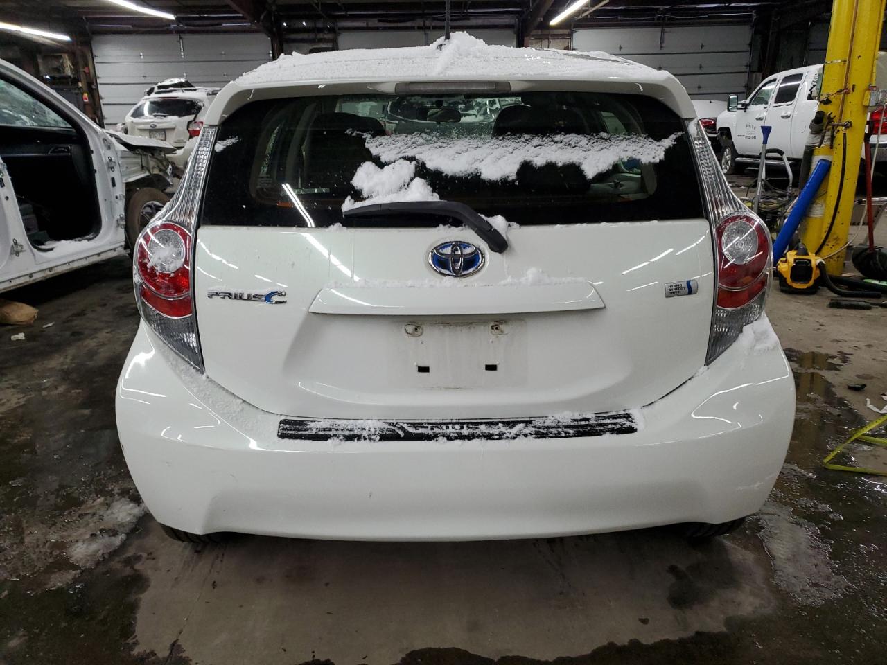2014 Toyota Prius - Image 6