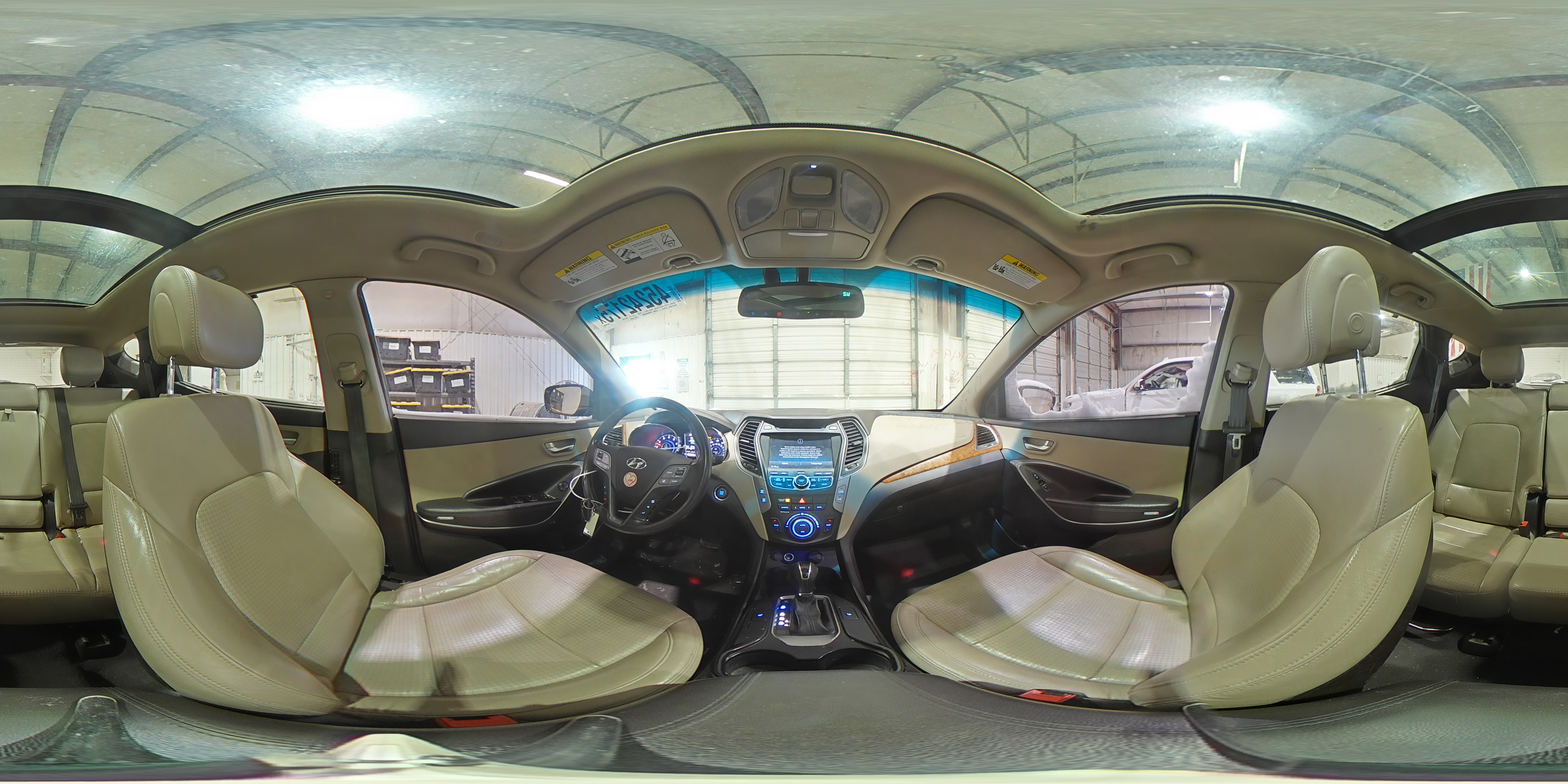 2013 Hyundai Santa Fe - Image 13
