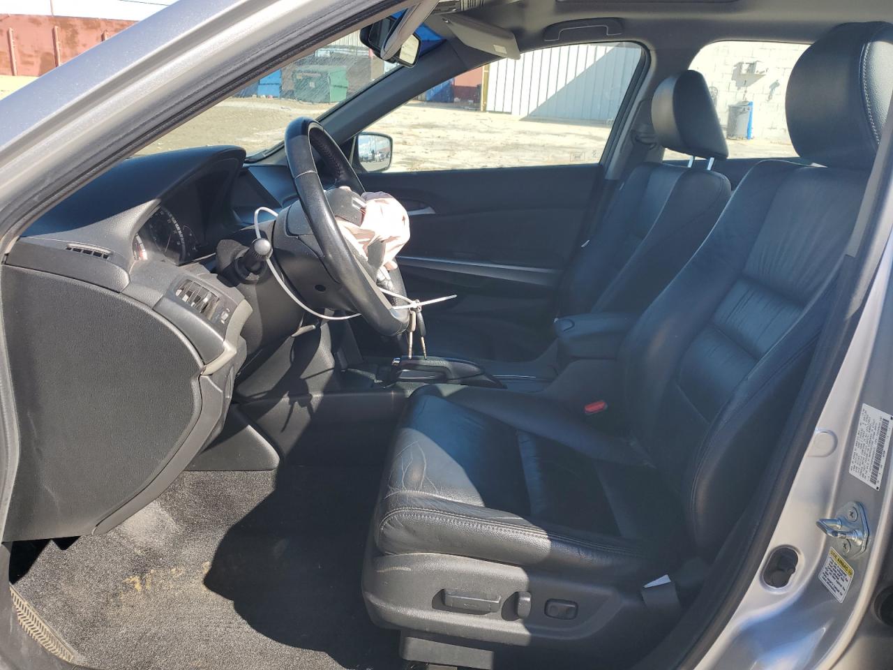 2009 Honda Accord - Image 7