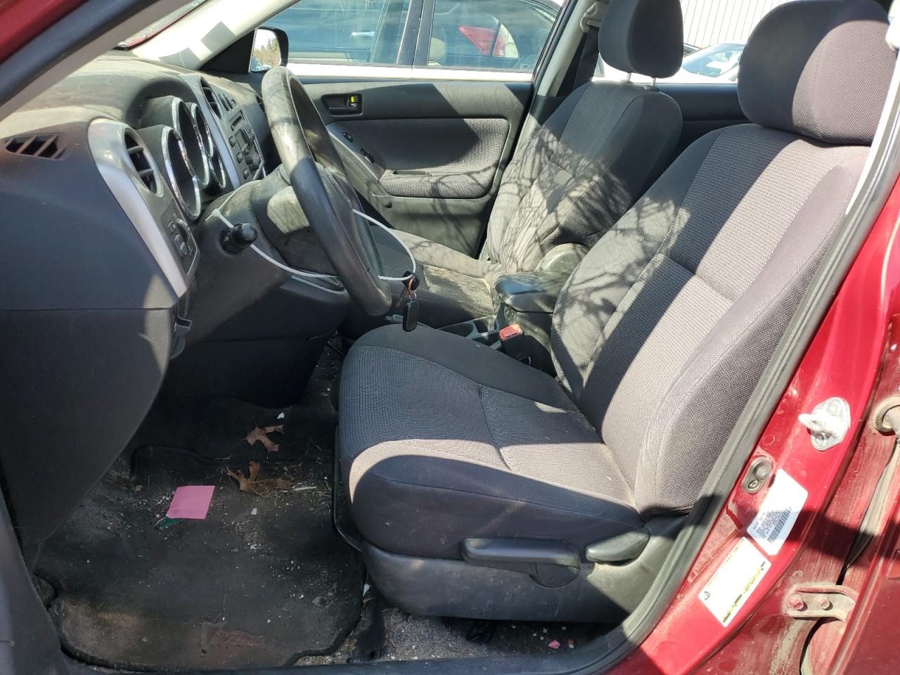 2005 Pontiac Vibe - Image 7