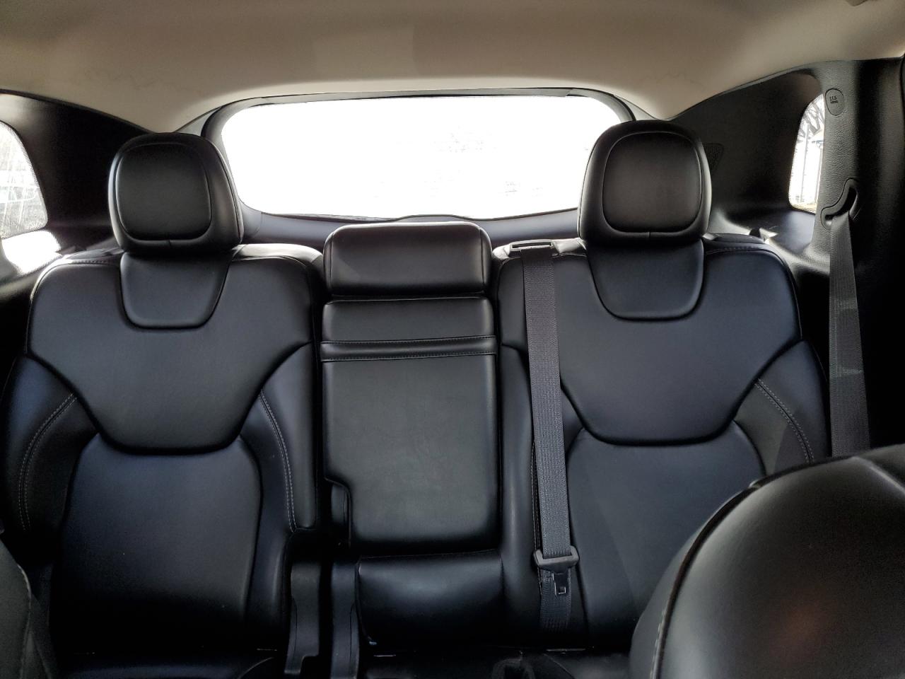 2016 Jeep Grand Cherokee - Image 10