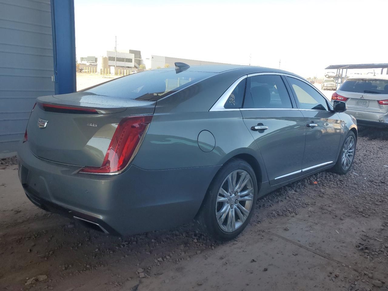 2019 Cadillac XTS - Image 3