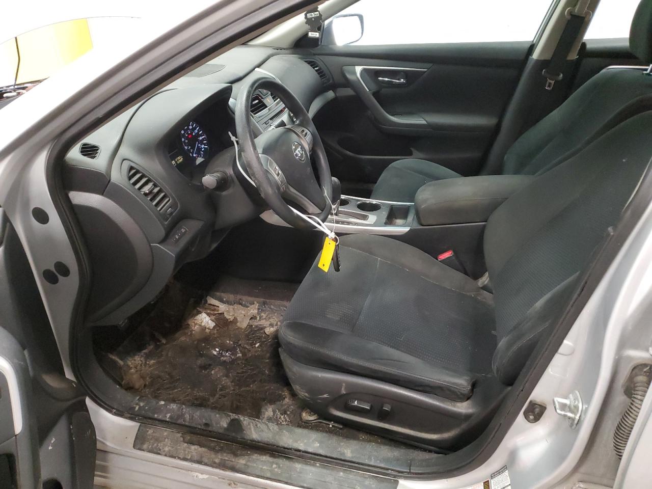 2015 Nissan Altima - Image 7