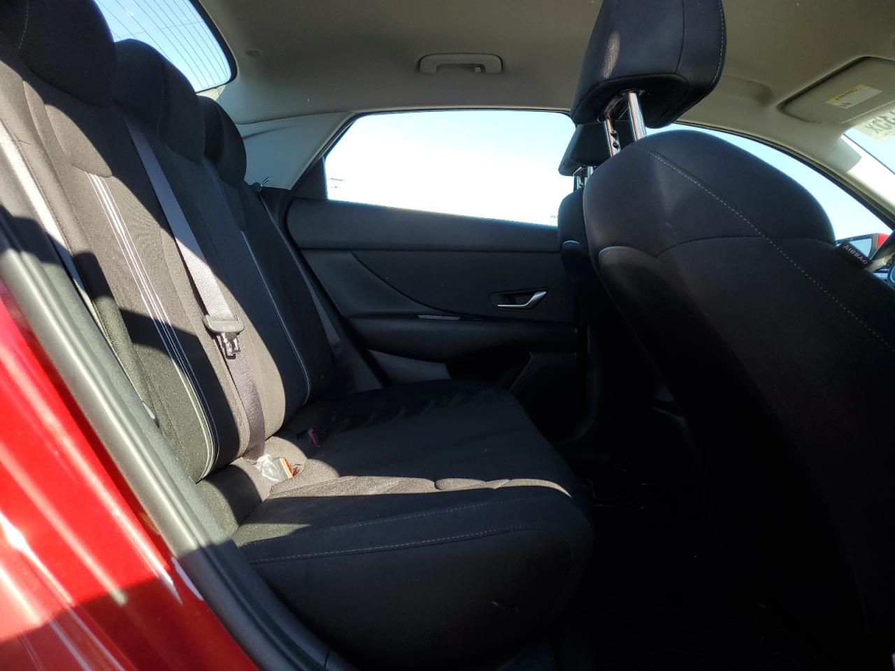2021 Hyundai Elantra - Image 10
