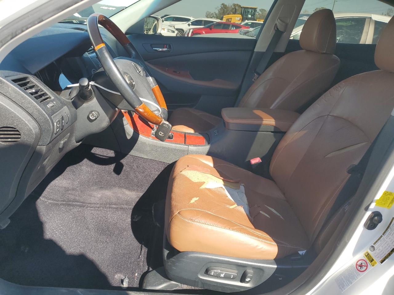 2012 Lexus ES - Image 7