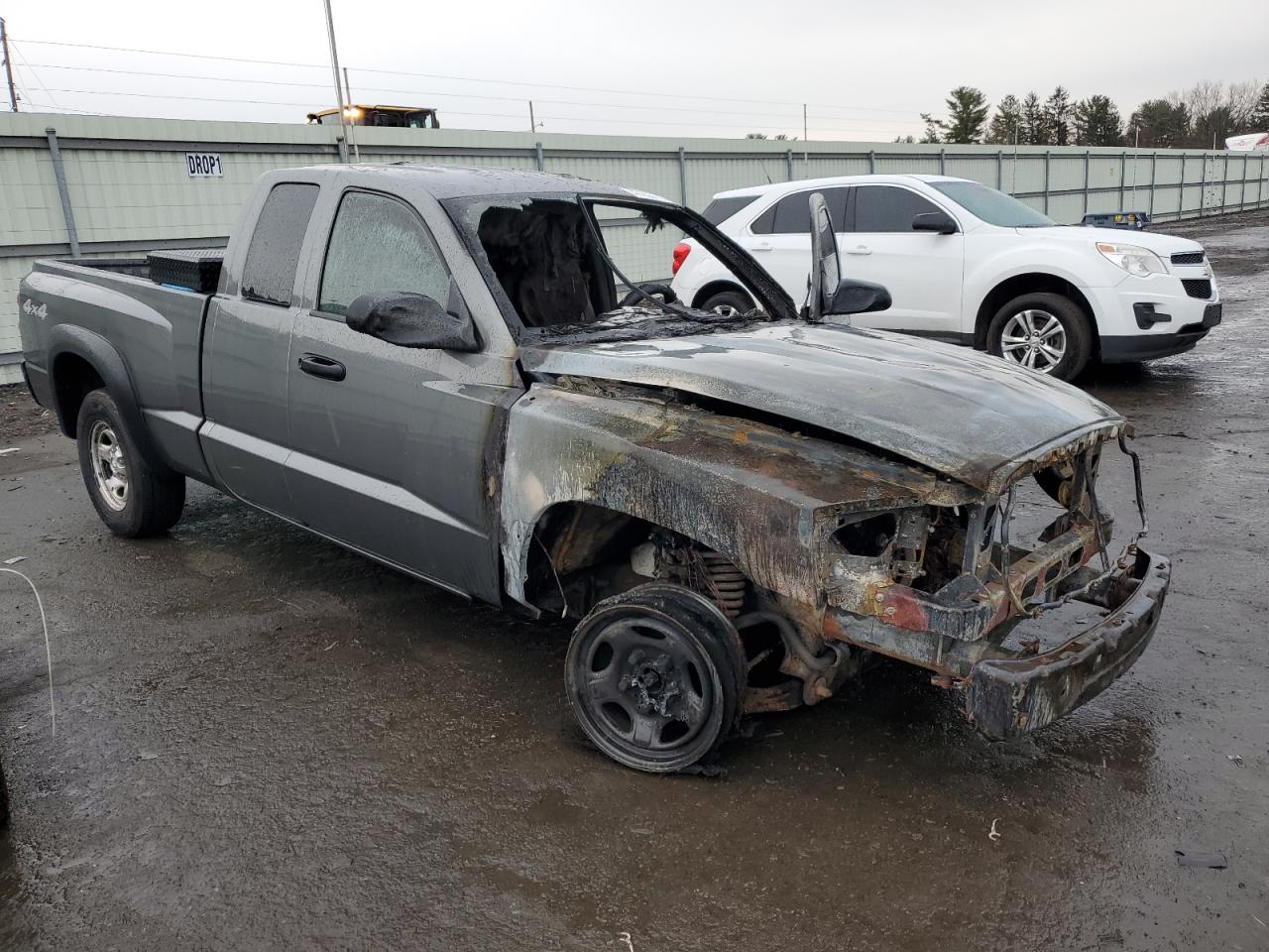 2005 Dodge Dakota - Image 4