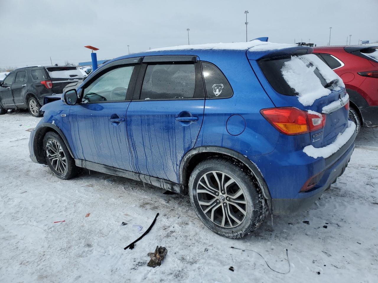 2019 Mitsubishi Outlander - Image 2