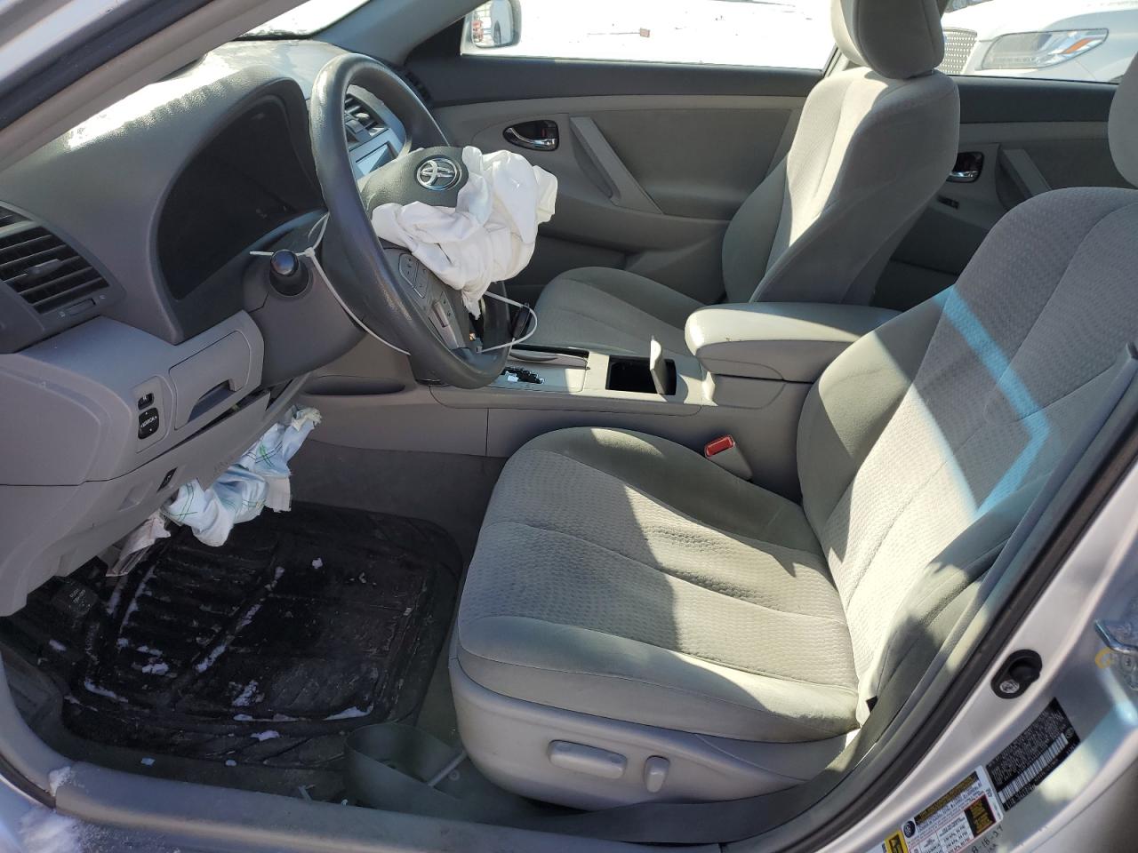 2010 Toyota Camry - Image 7