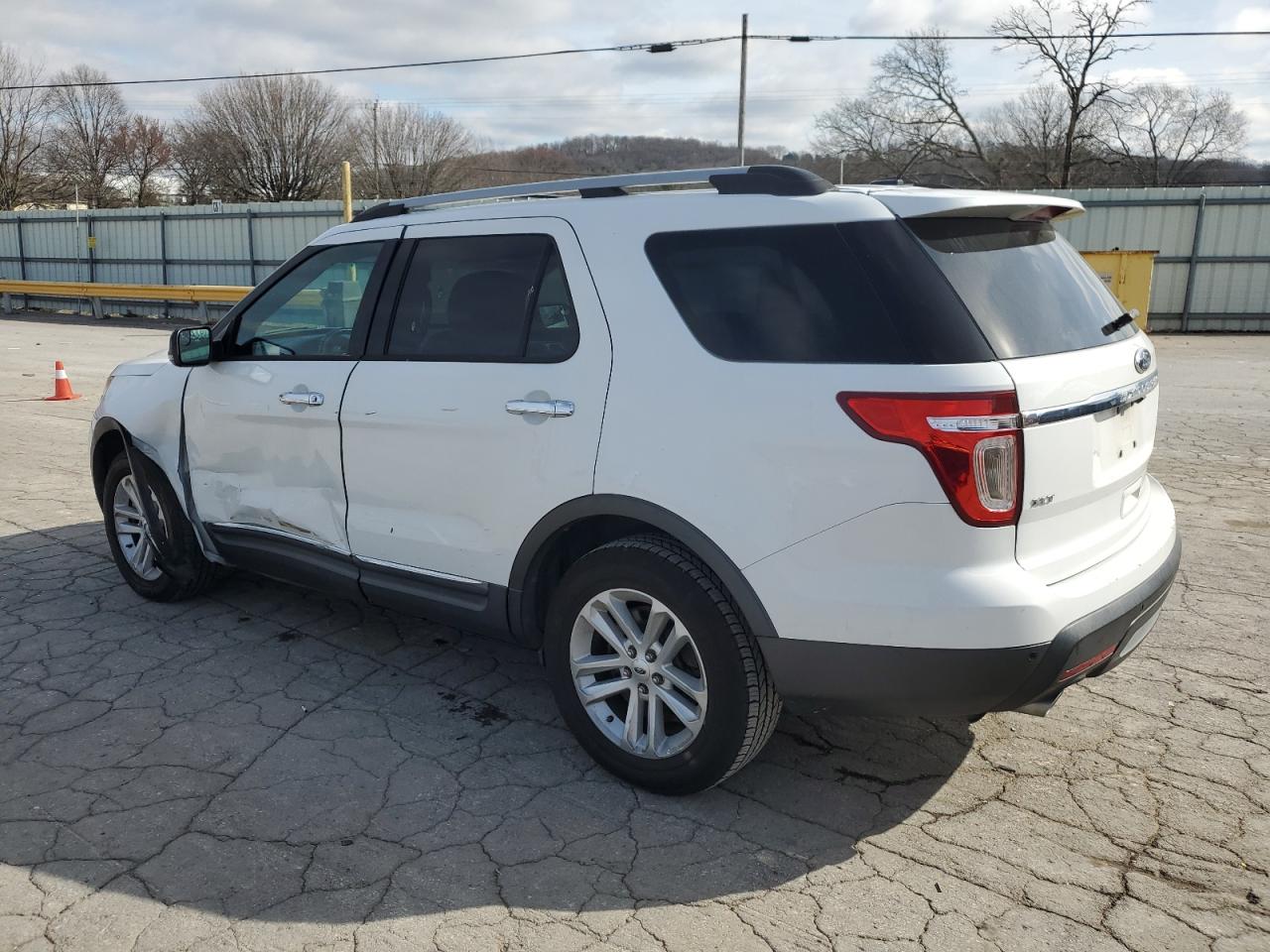 2013 Ford Explorer - Image 2