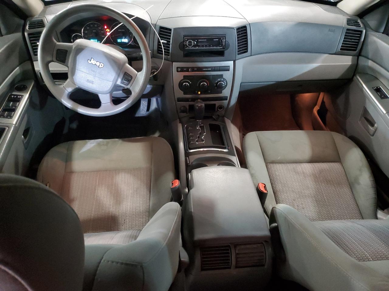 2007 Jeep Grand Cherokee - Image 8
