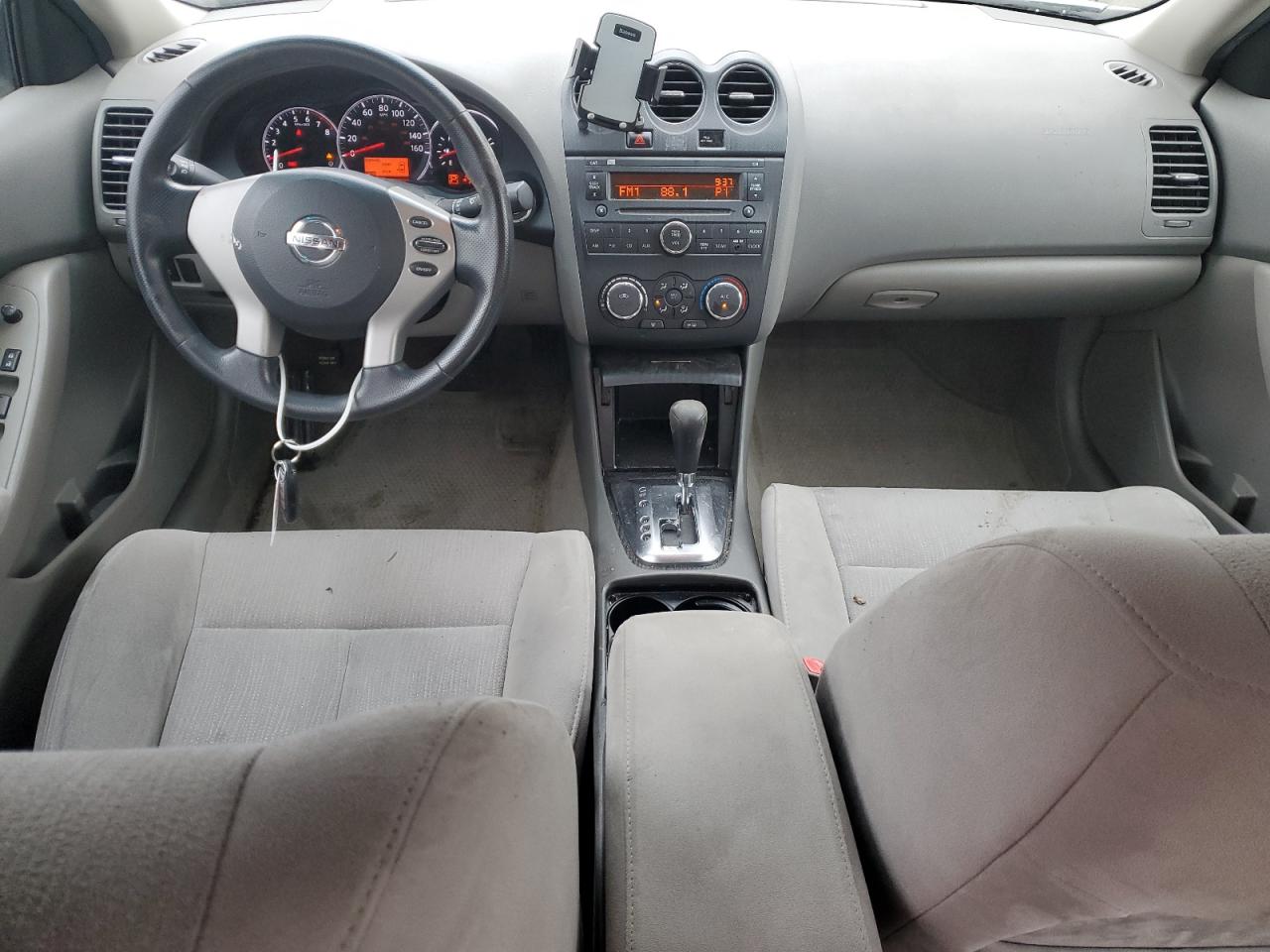 2011 Nissan Altima - Image 8