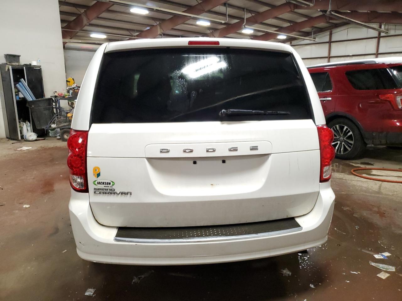 2014 Dodge Caravan - Image 6