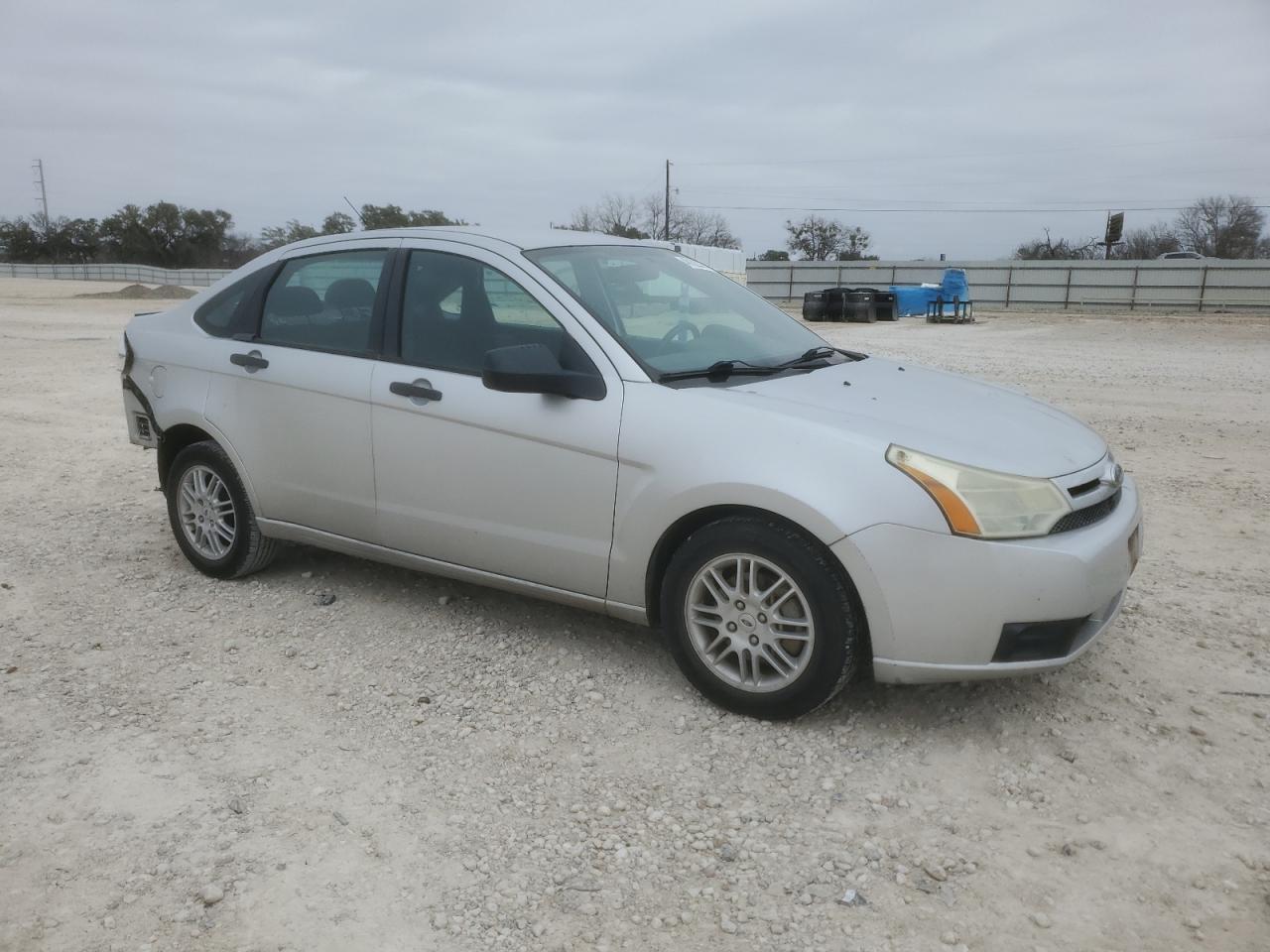 2010 Ford Focus - Image 4