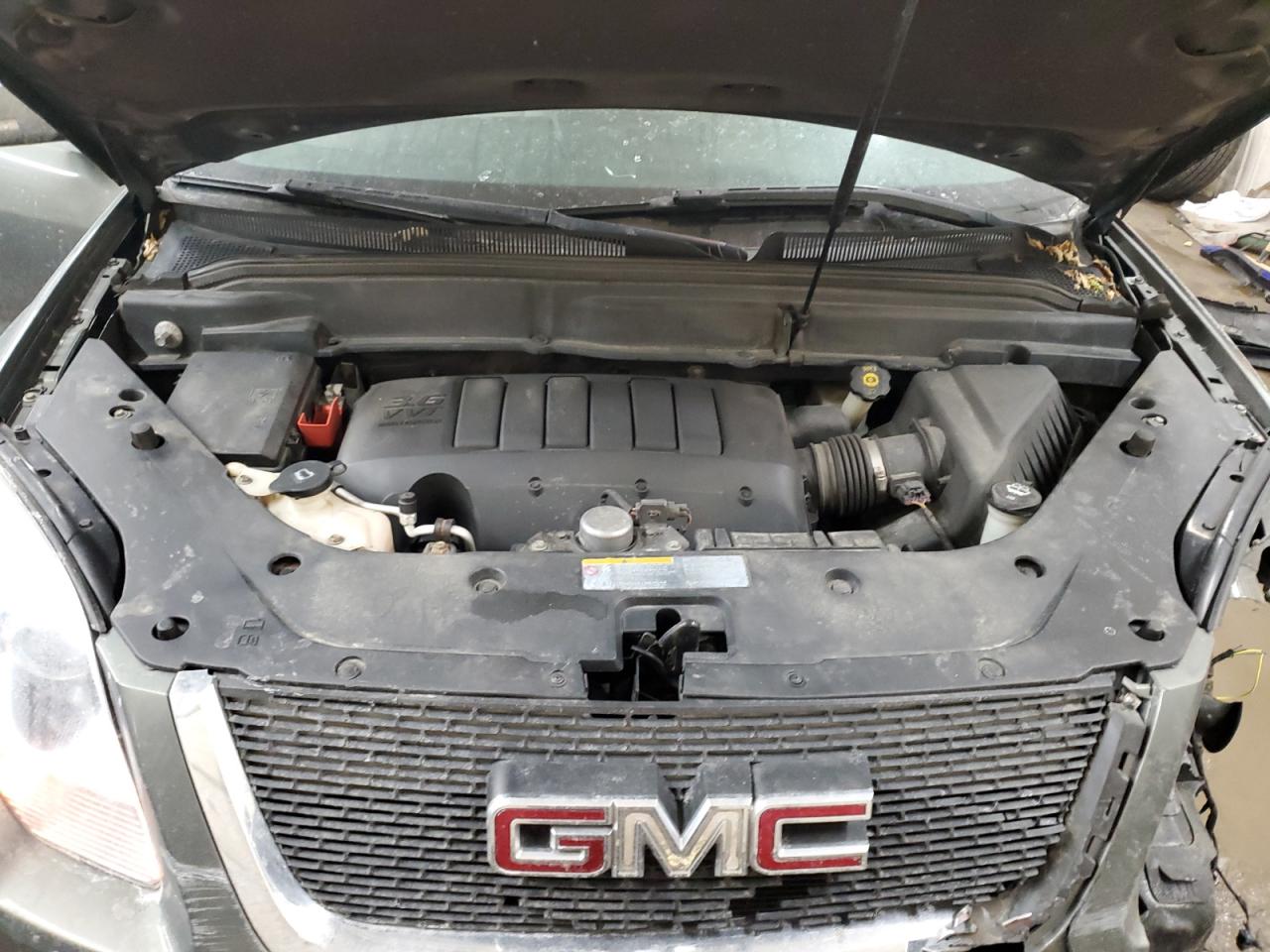2011 GMC Acadia - Image 12