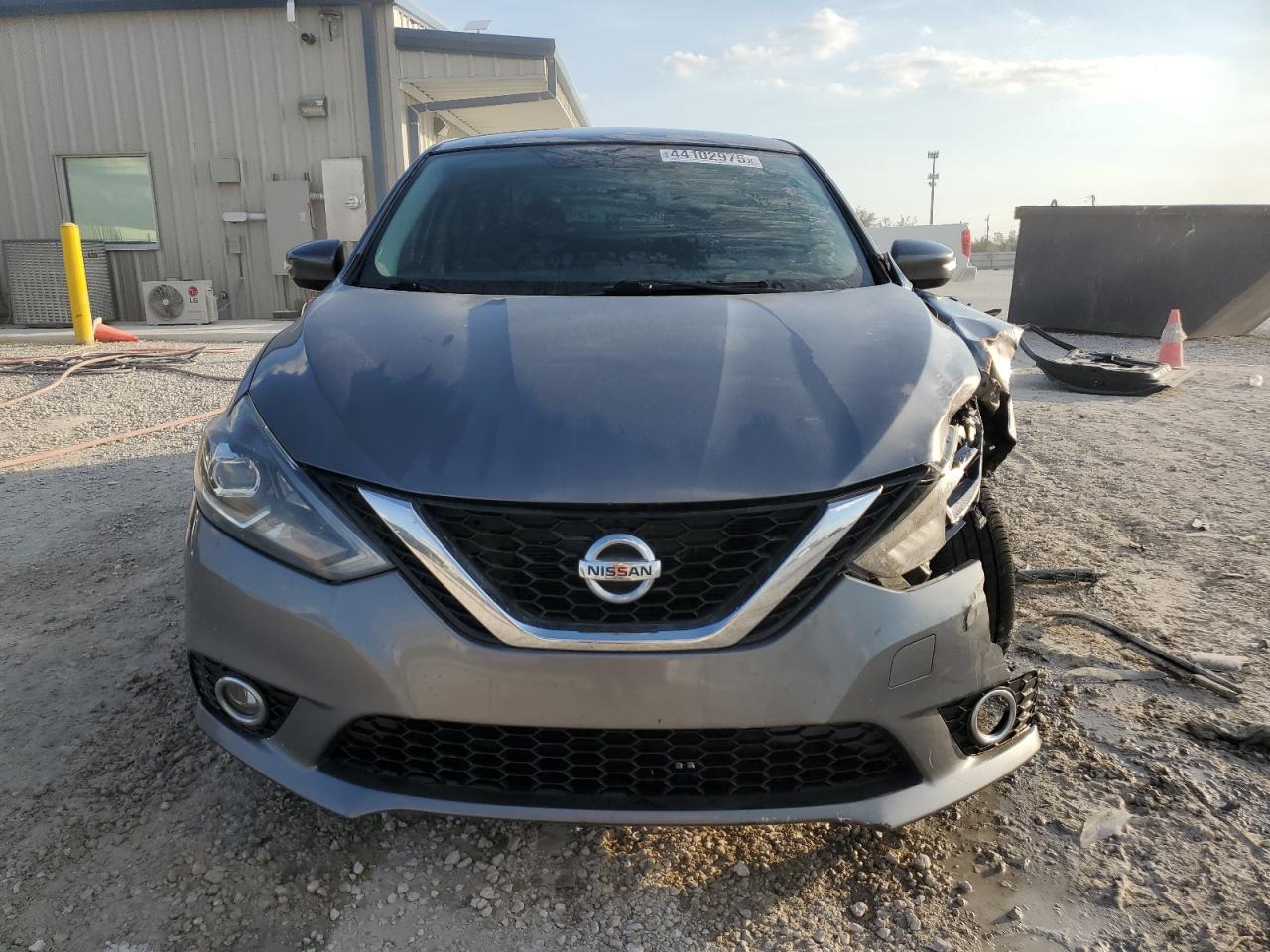 2016 Nissan Sentra - Image 5