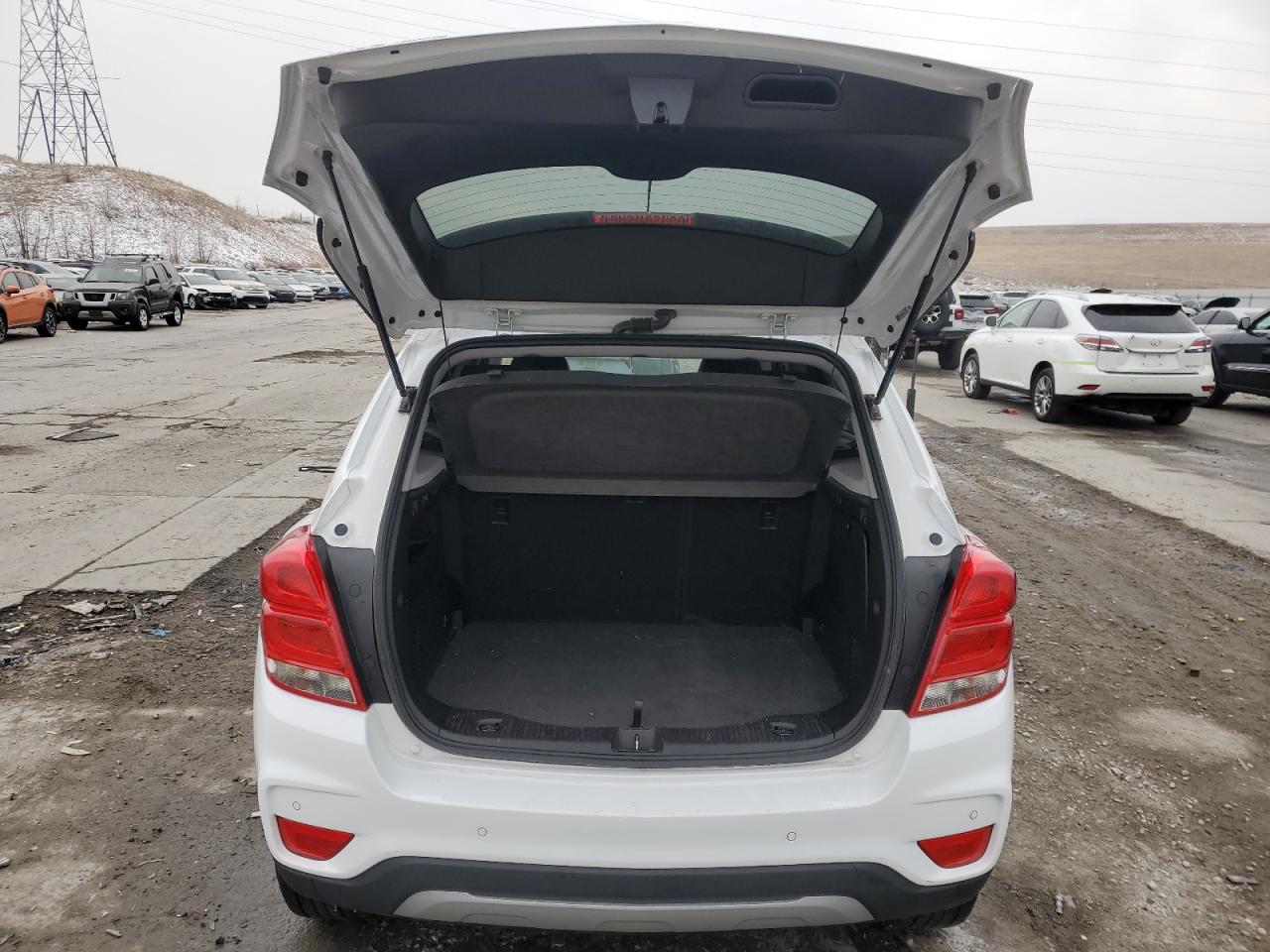 3GNCJPSB1LL148609 CHEVROLET TRAX 2020