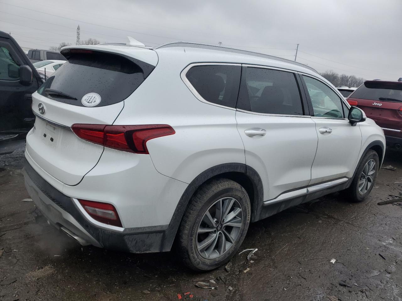 2020 Hyundai Santa Fe - Image 3